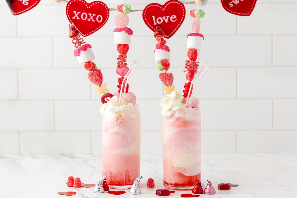 How to Make the Perfect Strawberry Ice Cream Float