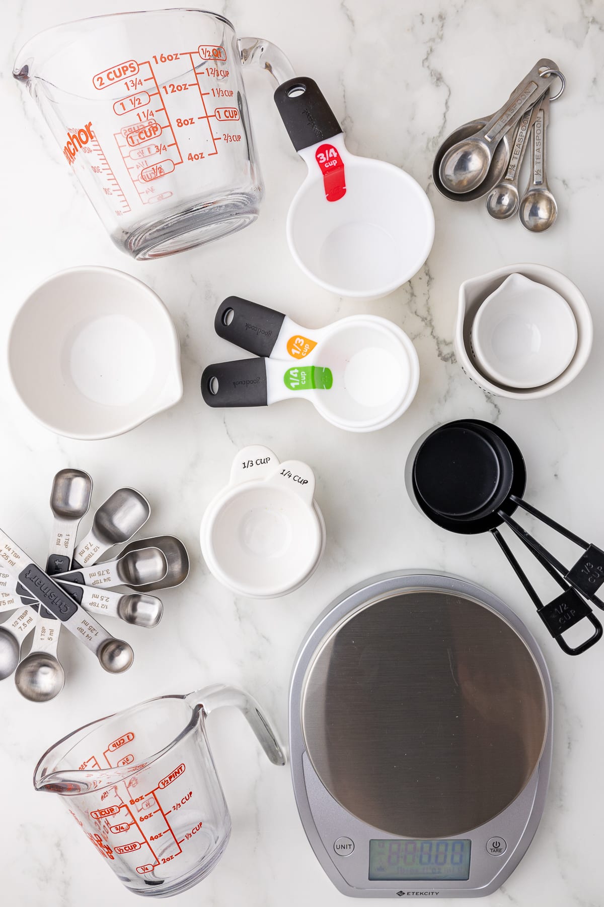 Dry vs. Wet Measuring Cups: The Secret Weapon Your Baking Needs