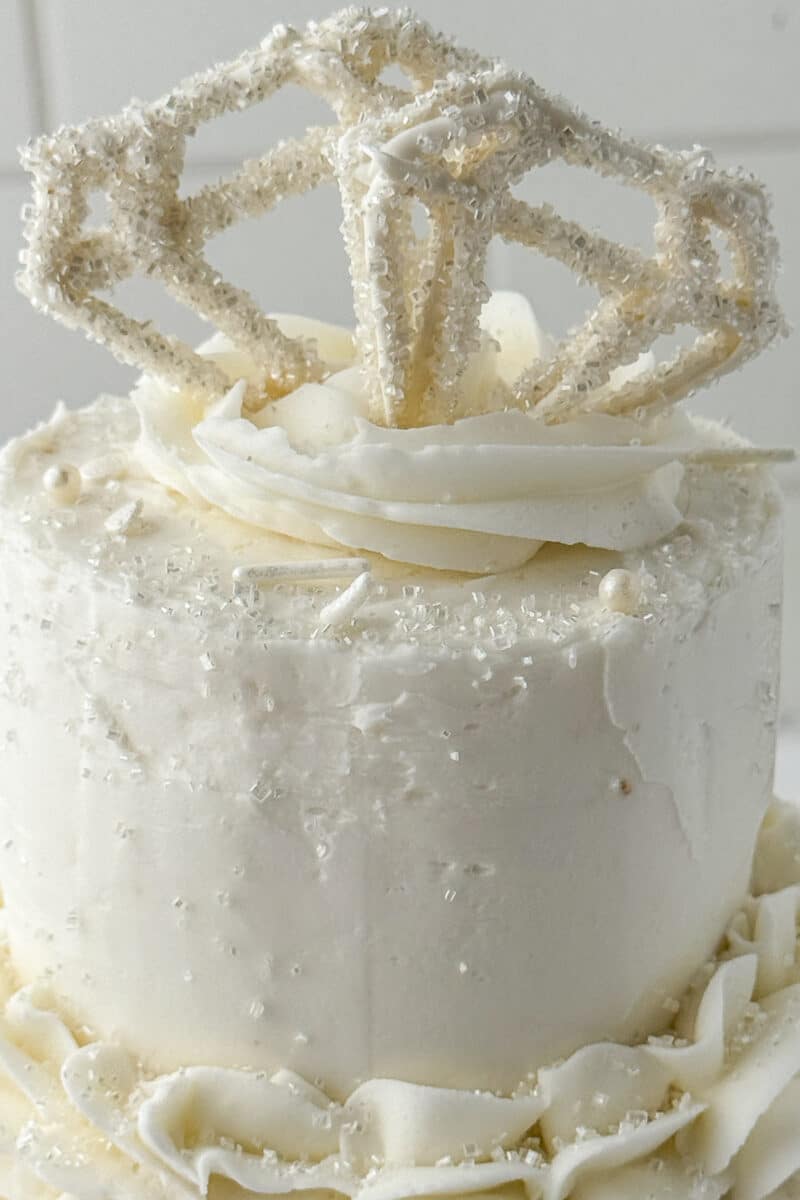 closeup of wedding cake topper